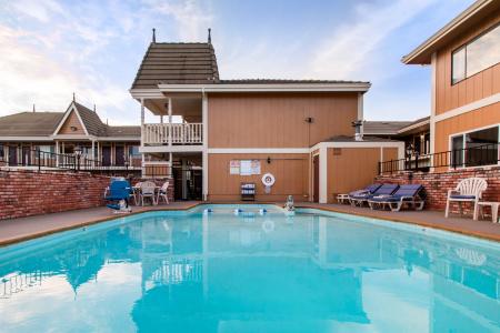 Stanford Motor Inn - 12