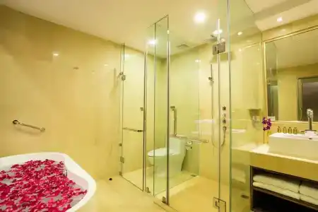 Best Western Chinatown - 137