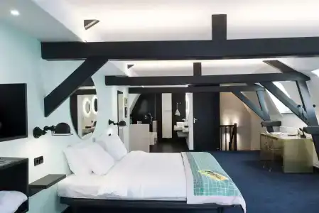 The Dutch Maastricht - 2