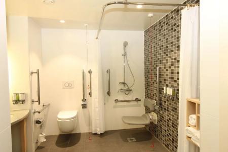 Hampton By Hilton London Docklands - 9