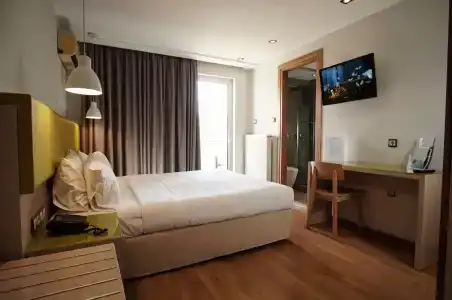 Elements Rooms & - 25