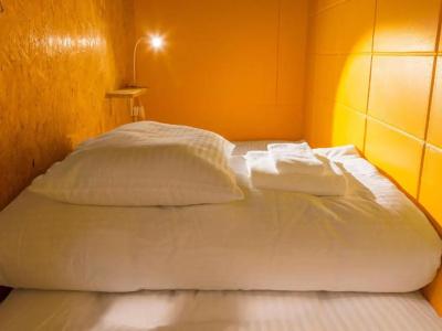 Seawall Hostel - 40