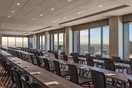 Grand Hyatt Denver - 18