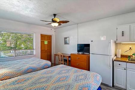 Malibu Resort - 56