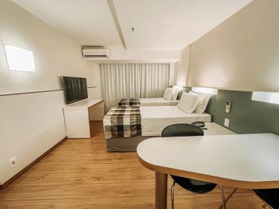 St Paul Plaza - 48