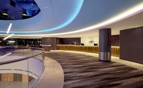 Sheraton Amsterdam Airport and Conference Center - 13