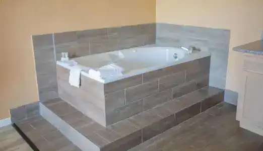 The Crossroads and Suites - 39