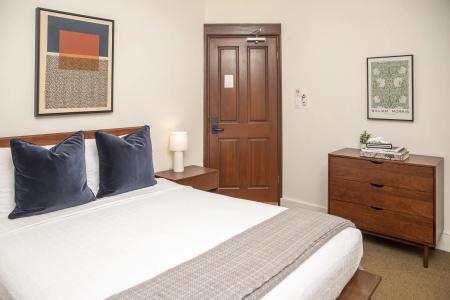 Washington Square Inn - 75
