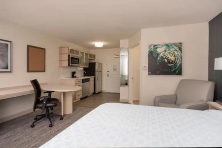 Candlewood Suites Miami Intl Airport - 36Th St, An Ihg - 64