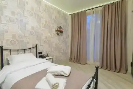 Hotisi - 42