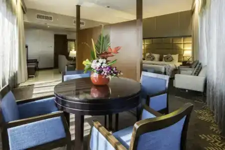 Howard Johnson Bur Dubai - 35