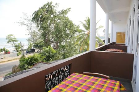 Golden Bay Resort Weligama - 11