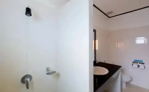 Capital o75345 Praewa Villas Naiyang Phuket - 5