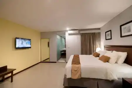 Kutabex Beachfront - 3