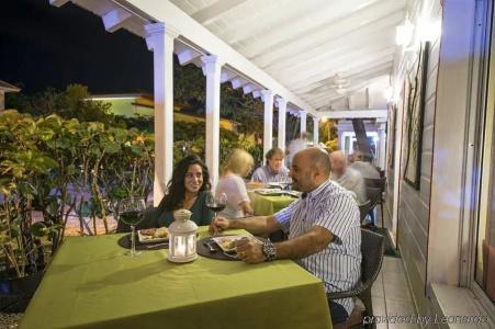 Four Points by Sheraton - 37
