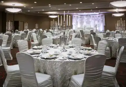 Deltas by Marriott Waterfront - 16