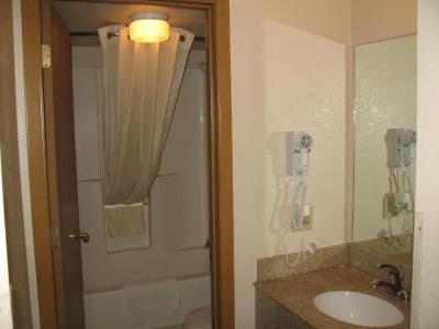Sunrise Inn - 58