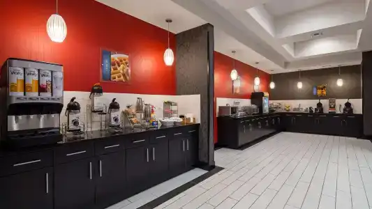 Best Western Plus Inn & Suites - 6