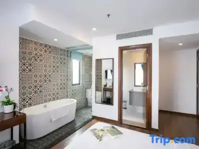 Ritzy Boutique Da Nang - 138