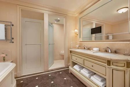 Shangri-La Paris - 37