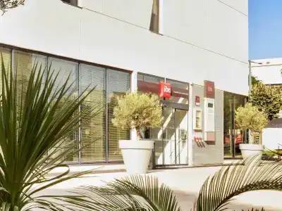 ibis Marseille Centre Euromed - 0