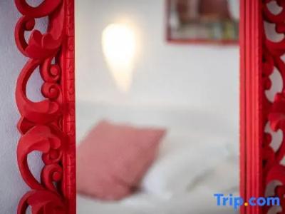 Trieris Villa & Suites - 58
