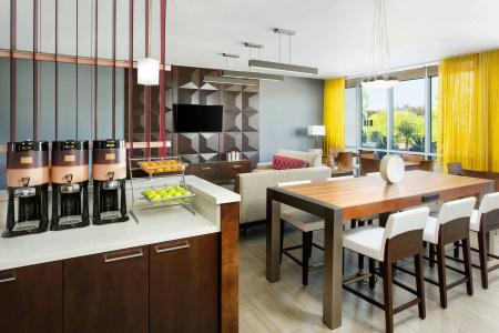 SpringHill Suites by Marriott San Diego Mission Valley - 24