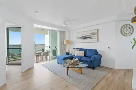 Crystal Bay On The Broadwater - 370