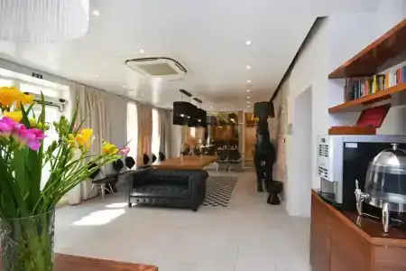 Jupiter Luxury - 28