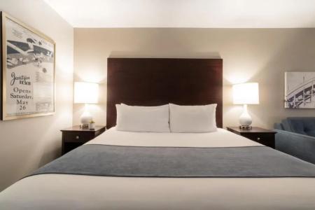 Oxford Suites Portland - Jantzen Beach - 39