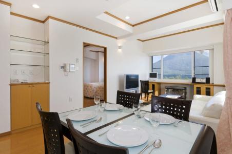 Mountainside Palace - 14