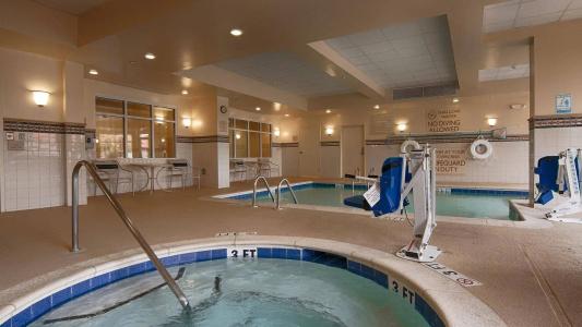 Hilton Garden Inn - 14