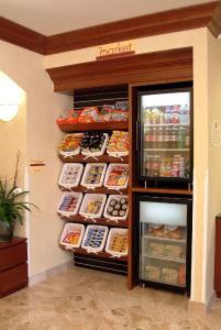 Residence Inn by Marriott Airport - 5