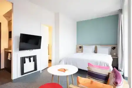 sylc. Apartment– Serviced - 66