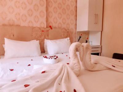 Walnut Shell & Spa - 56