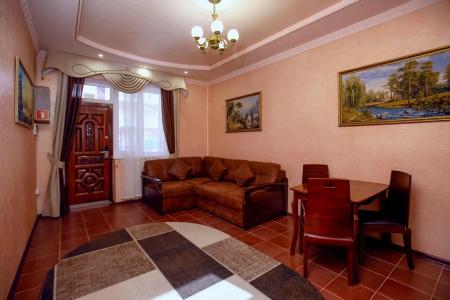 RedHouse - 210