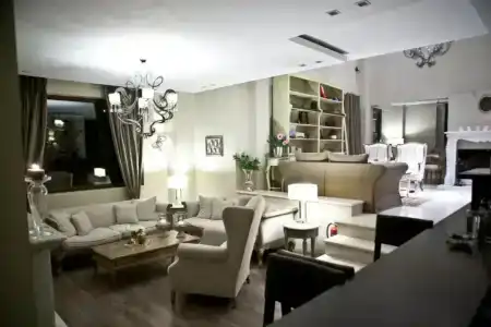 Melies Boutique - 3
