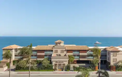 Malibu Beach Inn - 0