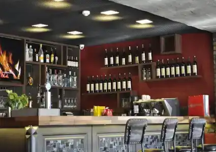 Shah Inn - 11