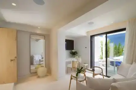 The Island Concept Luxury Boutique - 120