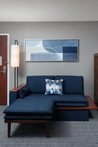 Courtyard by Marriott at Old Town - 65