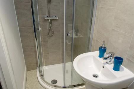 Trivelles - Manchester - Cross Lane - 41