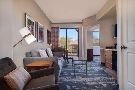 Embassy Suites Tucson - Paloma Village - 3