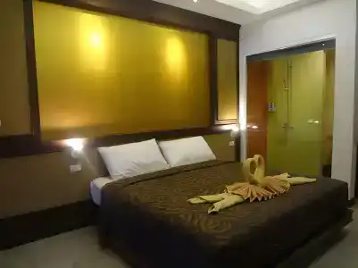 Lanta for Rest Boutique - 1