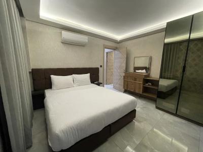 Le Luxe Suites & Spa - 45