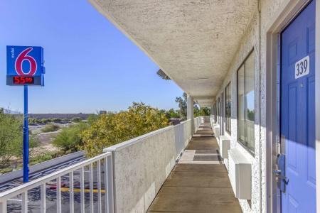 6-Phoenix, AZ - West - 12