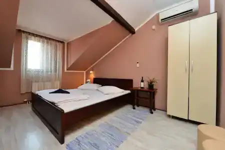 Apartments & Accommodation Stojic - 33