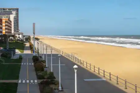 Courtyard Virginia Beach Oceanfront / North 37th Street - 24