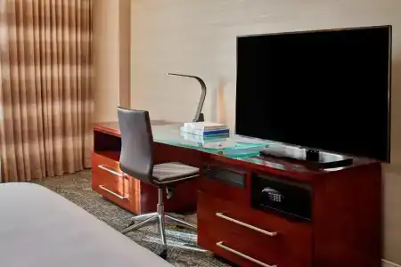 Renaissance Dallas - 42