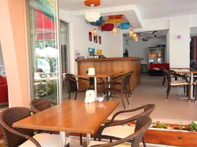 Gocek Unlu - 12